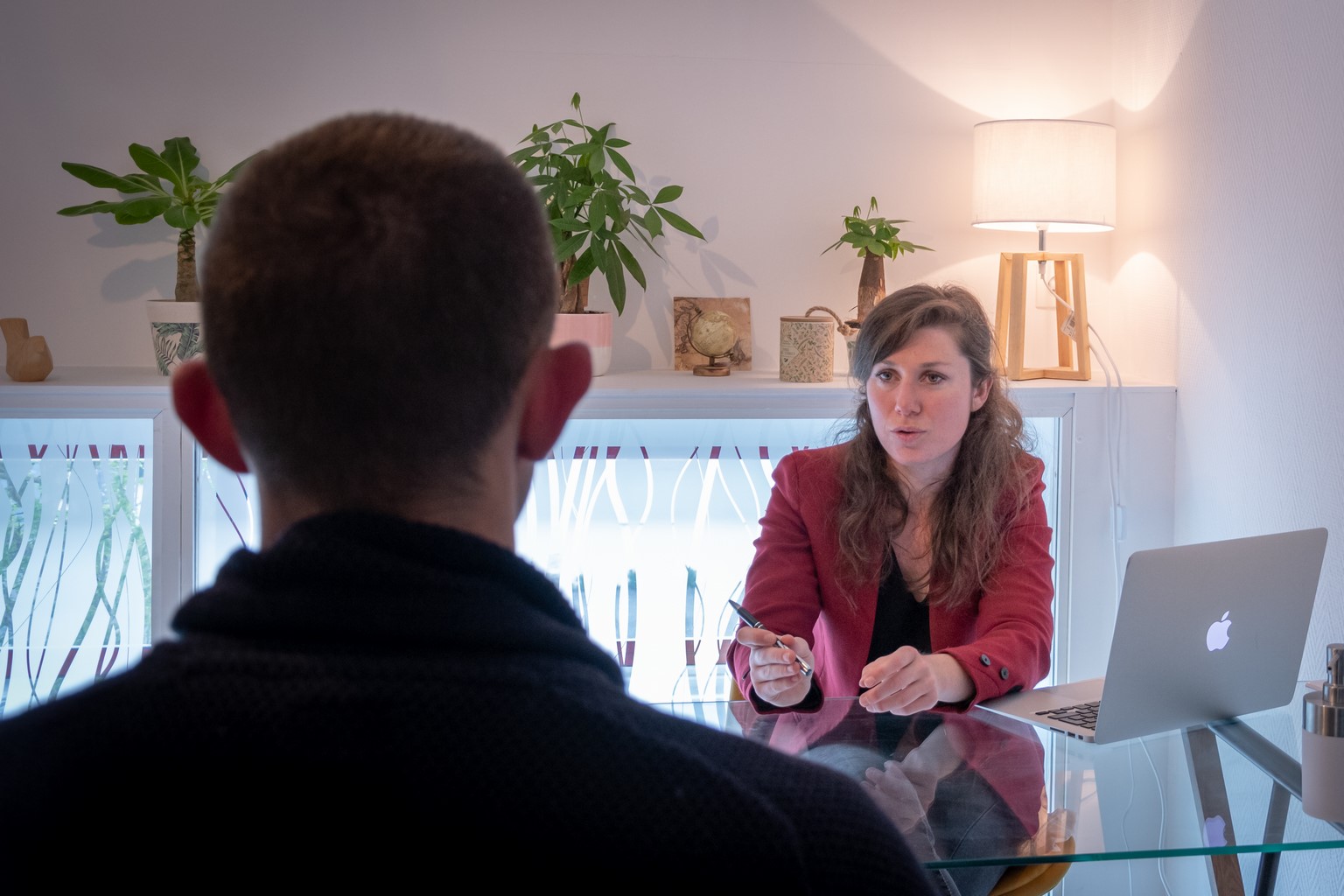 Conversation entre psychologue et patient en consultation